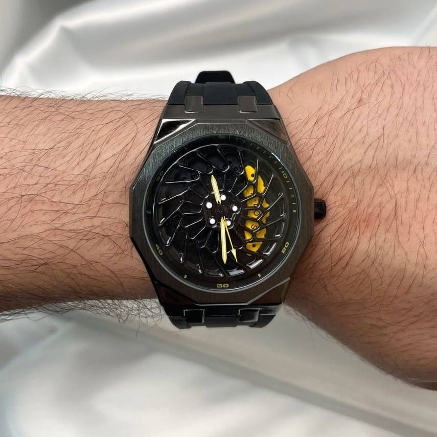 Luxury Car Rim Dial Watch – Black Edition